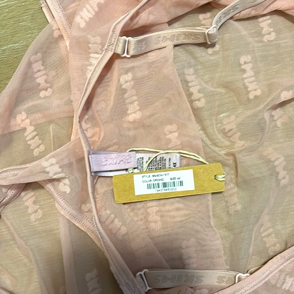 SEXY sheer logo thong bodysuit🔥💕 SKIMS NWT - Picture 4 of 4